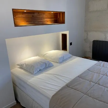 Loft Spacieux Au Coeur Des Remparts D'Aigues-Mortes Exterior photo