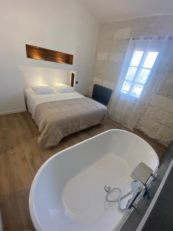 Loft Spacieux Au Coeur Des Remparts D'aigues-mortes * Aigues-Mortes
