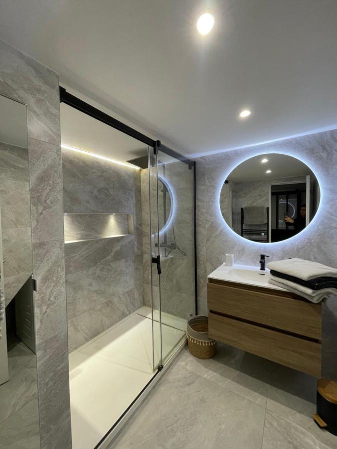Loft Spacieux Au Coeur Des Remparts D'aigues-mortes *